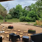Le Montégut Hotel Coulandon