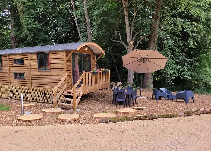 夏雷蒙特古酒店 酒店